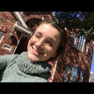 Meet your Posher, Mackenzie